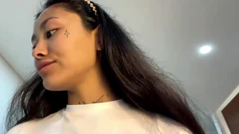 Sandra online show from April 2026 10:24:02 AM