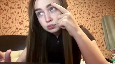 Chloe online show from March 2026 04:51:01 PM