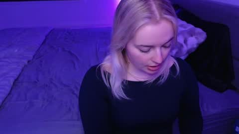 Snapshot of margot_robbie7 chatting on May 2026 01:45:01 AM margot_robbie7 online show from May 2026 01:45:01 AM