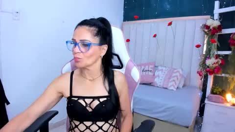 Snapshot of margot_smith chatting on March 2026 01:04:02 PM Margot online show from March 2026 01:04:02 PM