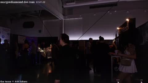   online show from February 2025 04:15:02 AM