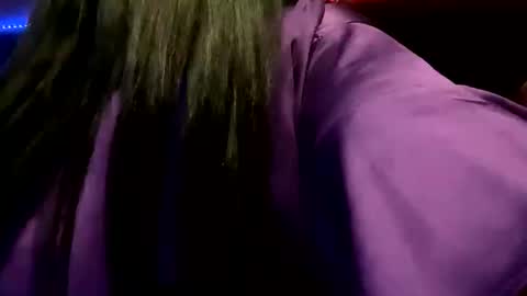 Mari Bee online show from March 2026 07:49:01 AM