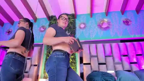 Mari online show from March 2026 09:58:02 PM