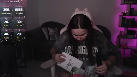 mari moore online show from October 2025 09:21:01 AM