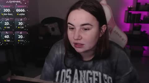 mari moore online show from November 2025 06:35:01 AM