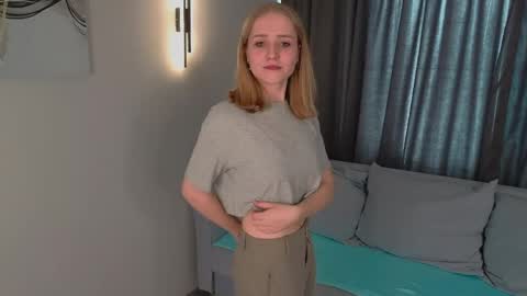 Delia online show from May 2026 02:33:01 PM