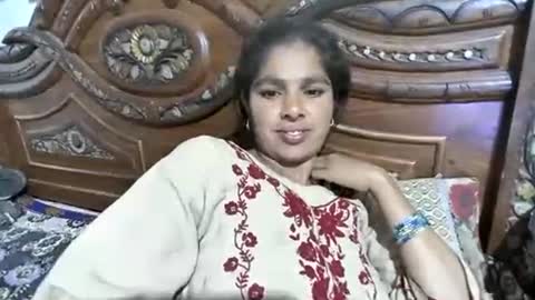 maria_khan803 online show from February 2026 11:01:01 PM