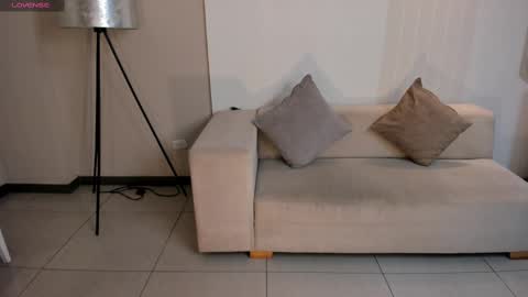 MARIA HERRERA  online show from October 2025 07:56:02 PM