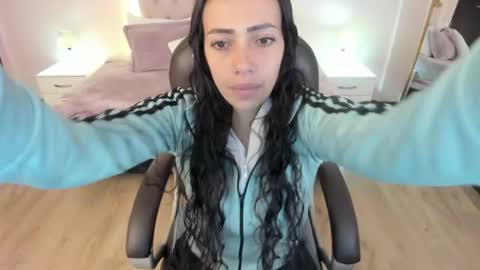 Snapshot of mariam_lopez__ chatting on May 2026 03:11:02 AM Mariam online show from May 2026 03:11:02 AM