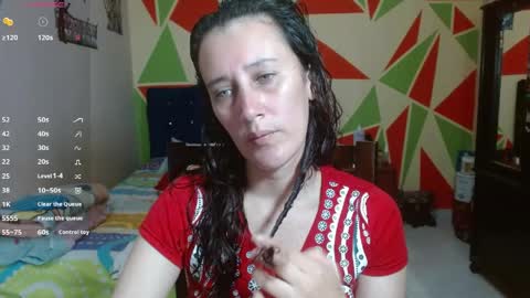 Snapshot of mariam_wish1 chatting on April 2026 05:07:02 PM mariam_wish1 online show from April 2026 05:07:02 PM