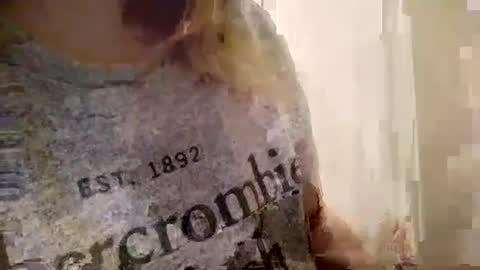 Snapshot of mariamaybe24 chatting on December 2024 01:29:01 AM Mariah online show from December 2024 01:29:01 AM