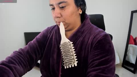   Mariam Castiblanco online show from February 2026 05:10:01 PM