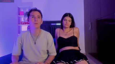 Snapshot of mariana_and_ronny chatting on March 2026 08:19:02 PM Mariana and Ronny online show from March 2026 08:19:02 PM