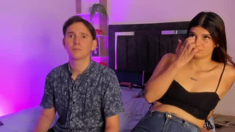 Snapshot of mariana_and_ronny chatting on April 2026 10:05:02 PM Mariana and Ronny online show from April 2026 10:05:02 PM