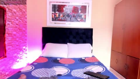 mariana mauricio online show from April 2026 08:10:01 PM