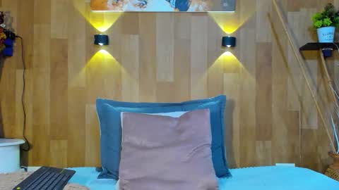 Mariana Angel online show from April 2026 10:57:01 AM