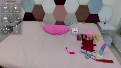 mariana online show from December 2025 05:52:01 PM