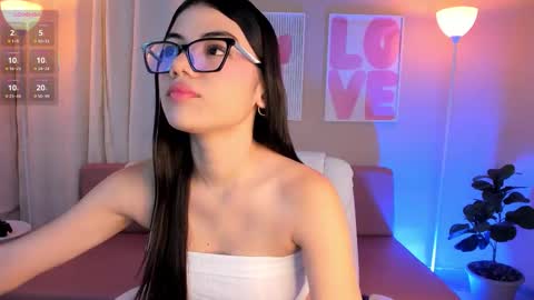 Mariana online show from March 2026 12:09:01 PM