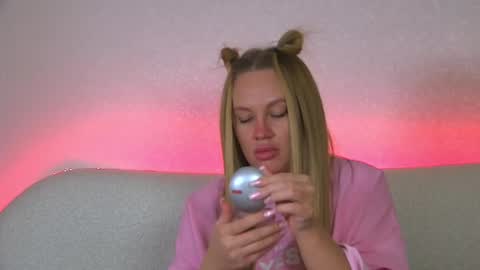 Maria online show from February 2025 04:24:02 PM