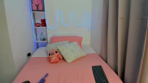 Mariangel online show from May 2026 08:37:01 PM