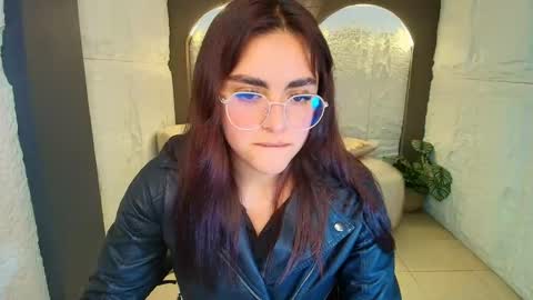 marianna_r_ online show from February 2026 08:49:01 PM