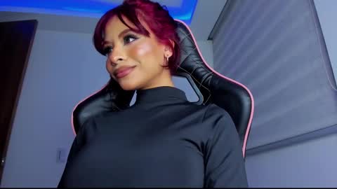 M A R I A N E online show from March 2025 04:07:02 AM