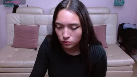 Snapshot of marianne_cam chatting on April 2026 12:20:01 PM marianne_cam online show from April 2026 12:20:01 PM