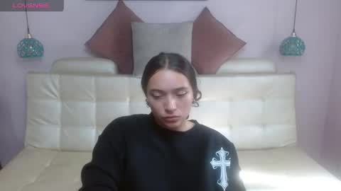 Snapshot of marianne_cam chatting on April 2026 01:47:02 PM marianne_cam online show from April 2026 01:47:02 PM