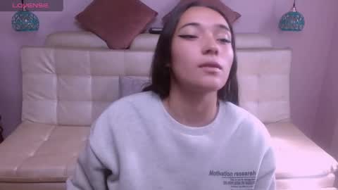 Snapshot of marianne_cam chatting on April 2026 02:19:02 PM marianne_cam online show from April 2026 02:19:02 PM