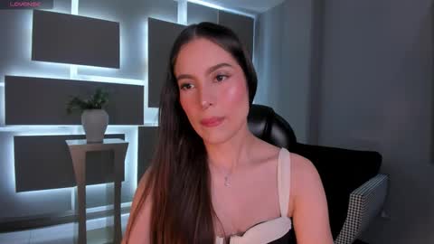 Marianne  online show from January 2026 02:17:01 AM