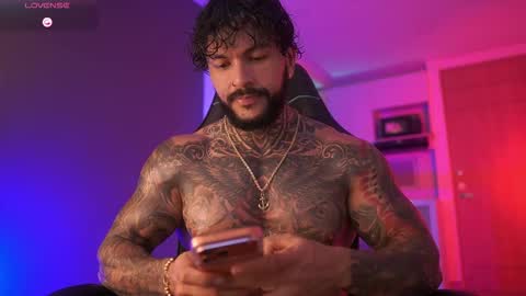 Mariano Costa online show from November 2025 01:26:01 AM