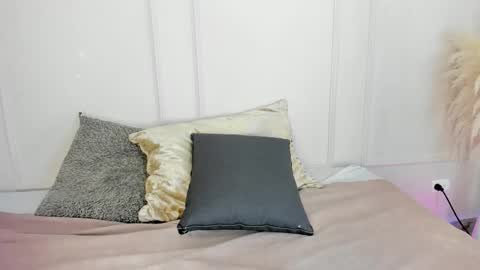 Maria Pettit online show from February 2026 11:22:02 AM