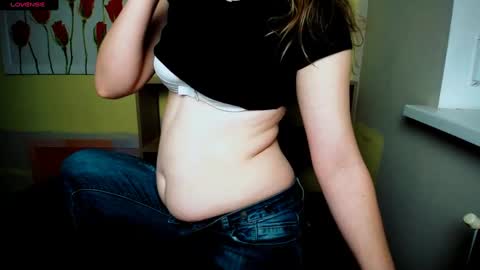 Mariia online show from February 2025 01:33:01 PM