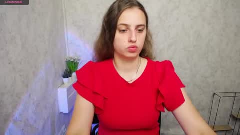 Snapshot of mariatess_ chatting on June 2026 09:33:01 AM Mariia online show from June 2026 09:33:01 AM