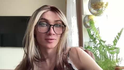 Mari online show from March 2026 09:46:01 AM