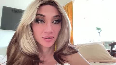 Mari online show from March 2026 11:27:01 AM