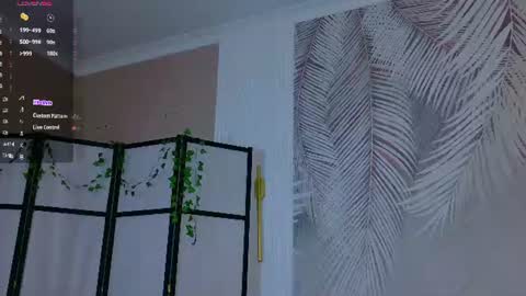 Snapshot of marie_diaze chatting on June 2026 05:08:02 AM Marie LEAVE YOUR WITH ME online show from June 2026 05:08:02 AM