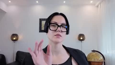 Marie Fitch online show from June 2026 03:44:01 AM