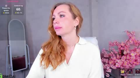 Snapshot of marie_hayes chatting on May 2026 01:21:01 AM marie_hayes online show from May 2026 01:21:01 AM