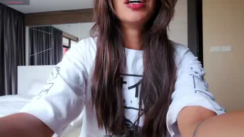 Snapshot of marie_jacob chatting on July 2026 02:42:02 AM Marie online show from July 2026 02:42:02 AM