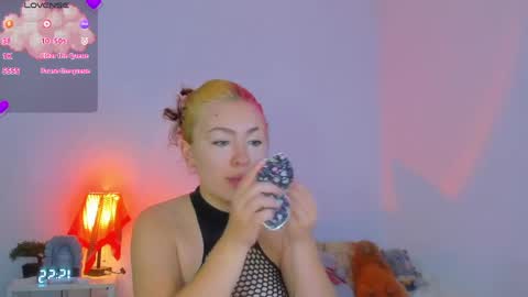 Snapshot of marieetaylor chatting on May 2026 07:31:01 PM Mariee online show from May 2026 07:31:01 PM