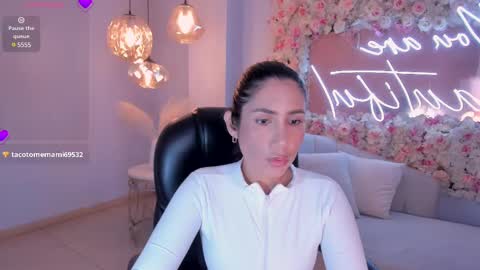 Snapshot of mariejane2 chatting on February 2025 01:38:01 PM Im Marie Jane online show from February 2025 01:38:01 PM