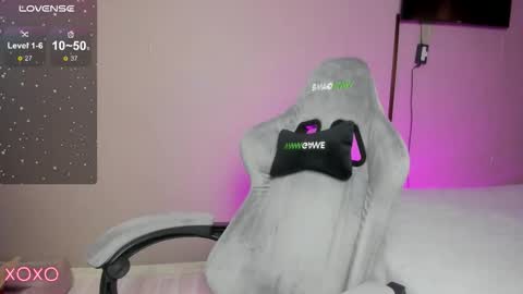 Snapshot of mariella__adams chatting on November 2025 12:42:02 PM Maria online show from November 2025 12:42:02 PM