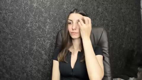 Snapshot of marielleanker chatting on November 2025 02:39:01 AM marielleanker online show from November 2025 02:39:01 AM