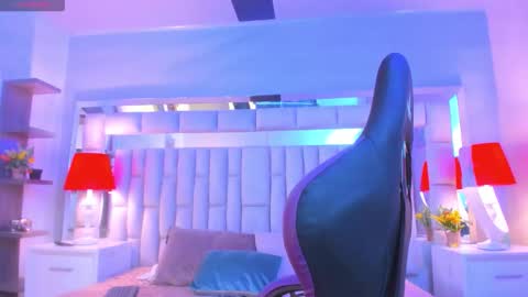 mariiahneedles online show from February 2026 03:55:02 AM