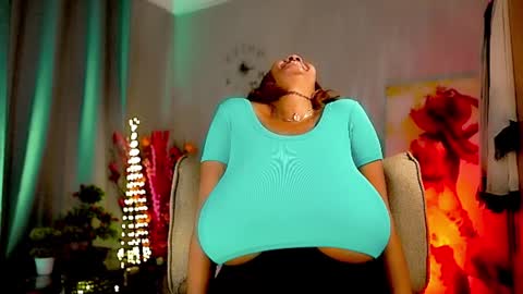 Snapshot of mariicha chatting on January 2025 09:41:01 AM Nikita - Scroll down and read my bio please. New Pictures in Bio online show from January 2025 09:41:01 AM