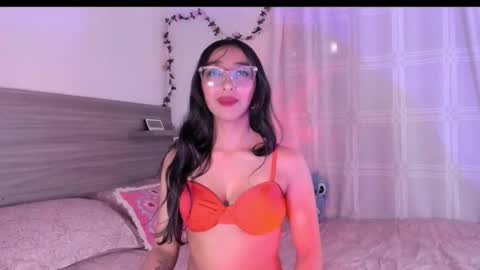 Luna Dulk online show from December 2025 12:36:02 PM