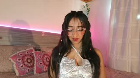 Snapshot of marijaneh chatting on April 2026 04:59:01 PM Luna Dulk online show from April 2026 04:59:01 PM