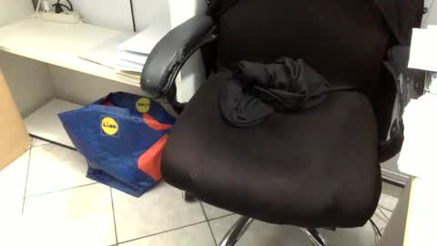 Mary... online show from April 2026 05:25:01 PM