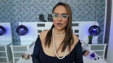 Marilyn Vega online show from January 2025 12:28:01 AM